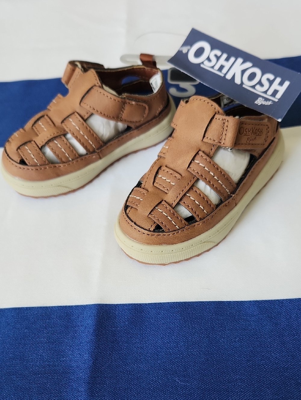 OshKosh B'gosh Tan Brown Closed-Toe Fisherman Sandals
